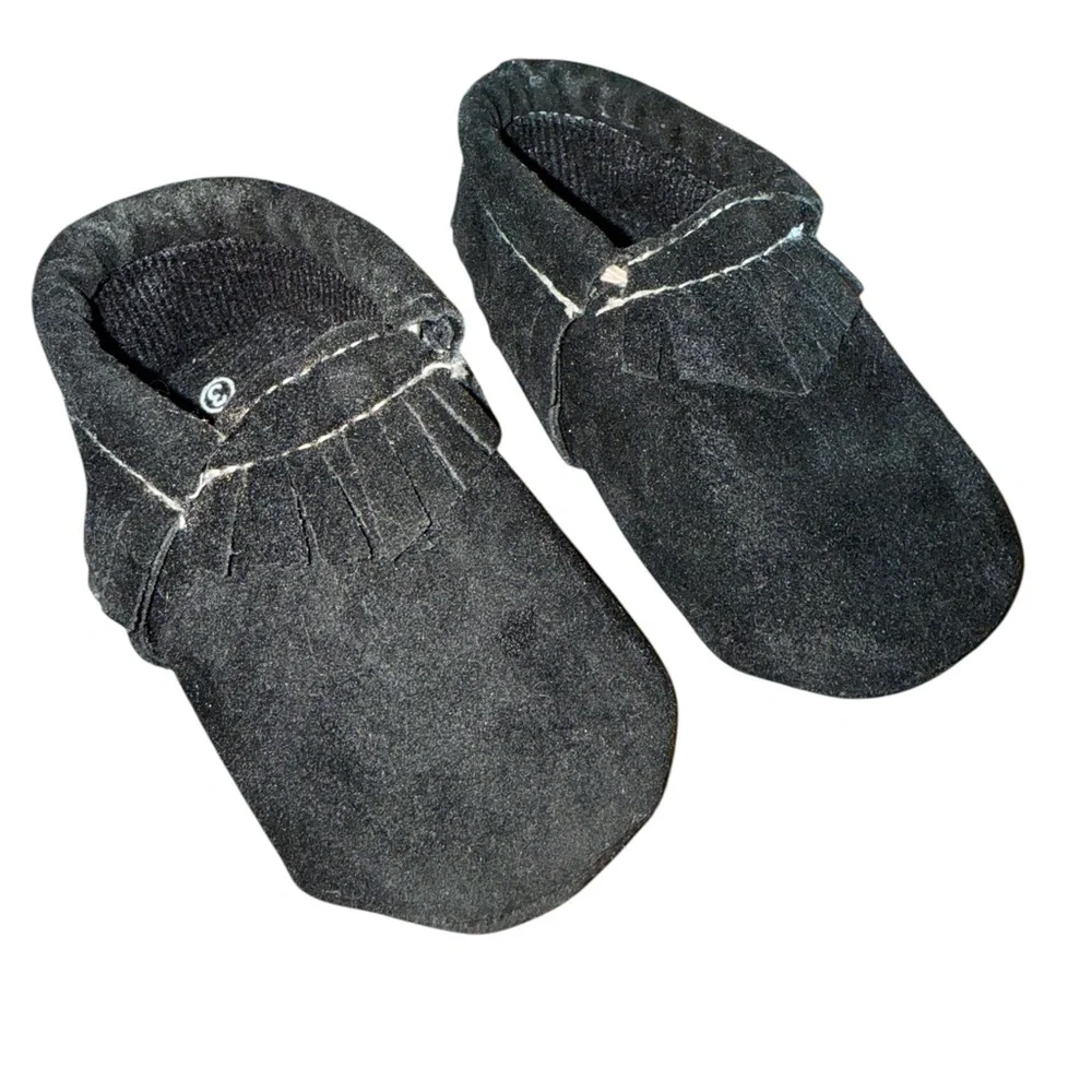 ROMIRUS Black Fringe Infant Baby Moccasins Size 3 NWOT